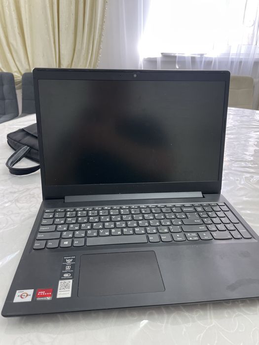 Ноутбук lenovo в отличном состояний