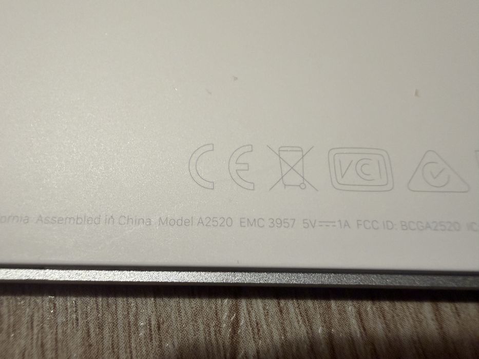 Tastatura Apple Magic Keyboard cu Touch ID si Numeric Keypad Alba