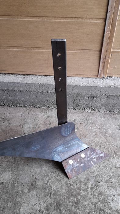 Vând rarita și plug motocultor