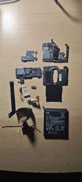 Xiaomi Mi9T на части