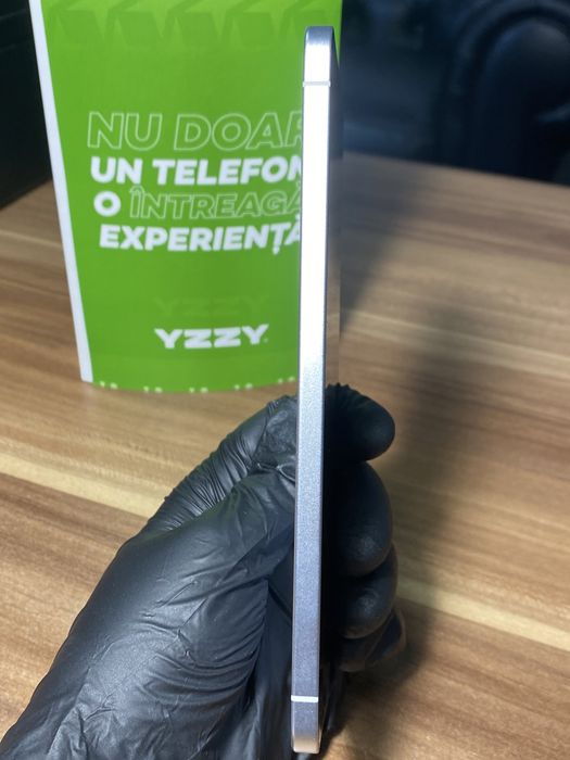 Samsung Galaxy s25 Edge • 256 GB • Titanium Silver