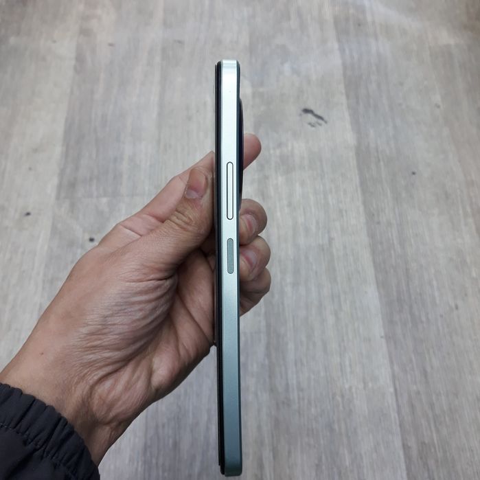 Redmi A3 pameti 128gb srochna