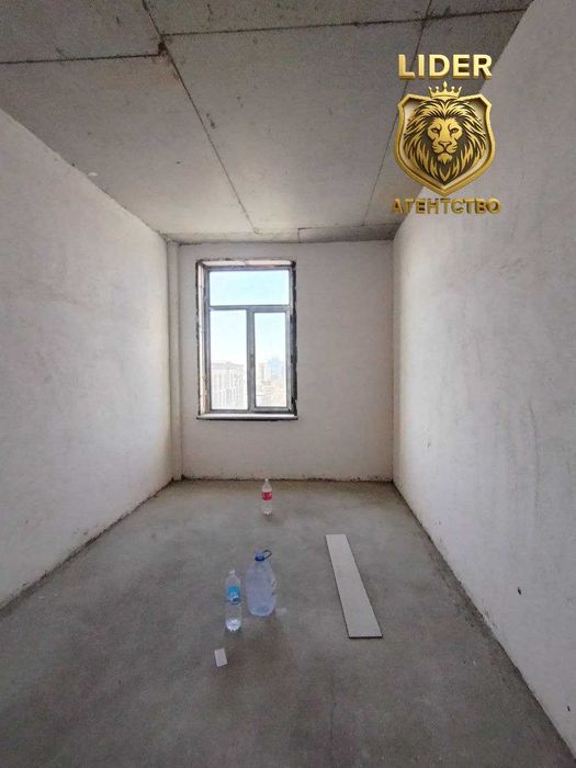 Продается 3х комнатная квартира ор.р Шарк1 Базарчик цена 42800 у.е