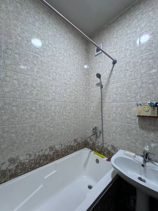 Сергели 16А.2 хона 5 этаж (65 квадрат) срочно сотилади