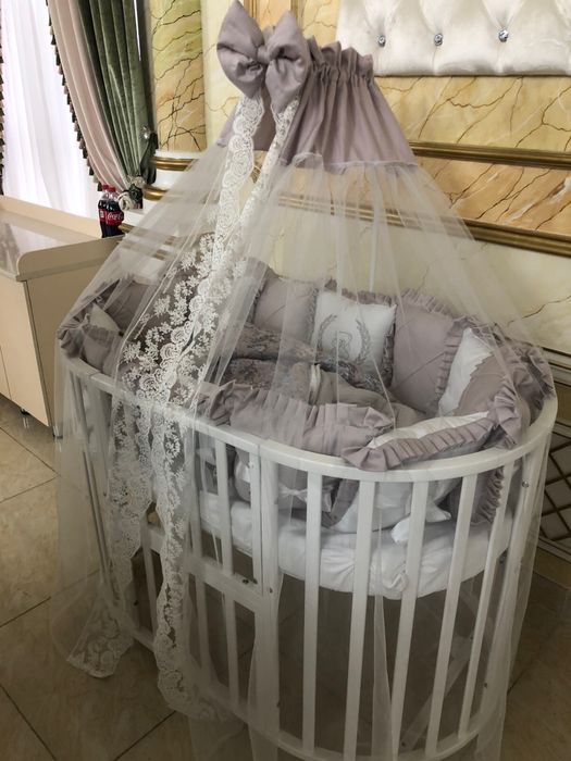 Кровать трансформер, вместе с красивыми бортиками