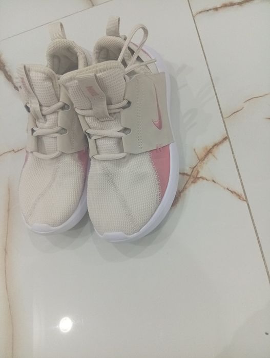 Adidași damă Nr 35