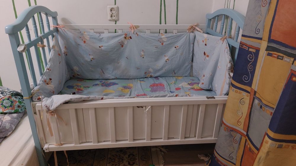 Детская кровать из липы