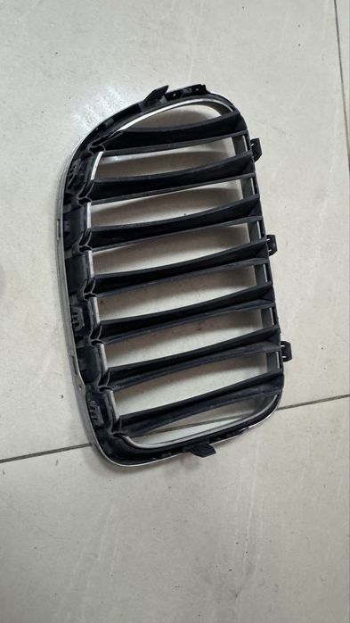 Решетки Bmw X1 E84 оригинални 09-13