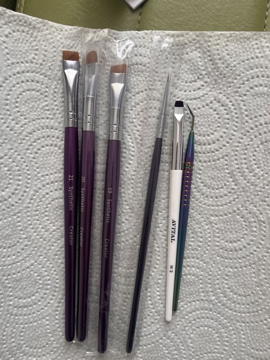 Продам все для мастера бровиста