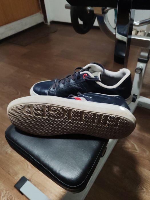 Adidași Tommy Hilfiger