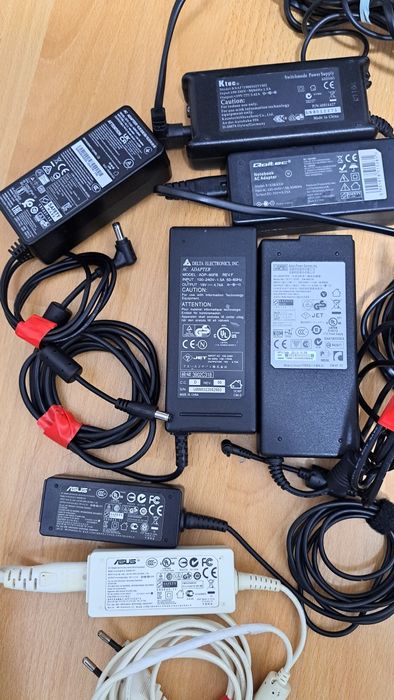Alimentator incărcător laptop diferite marci si modele