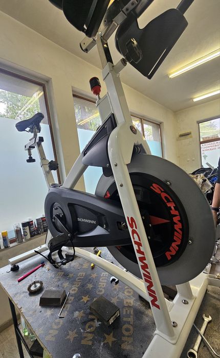 Продавам 3 бр проф. спининг колела [Spinning bike] Schwinn