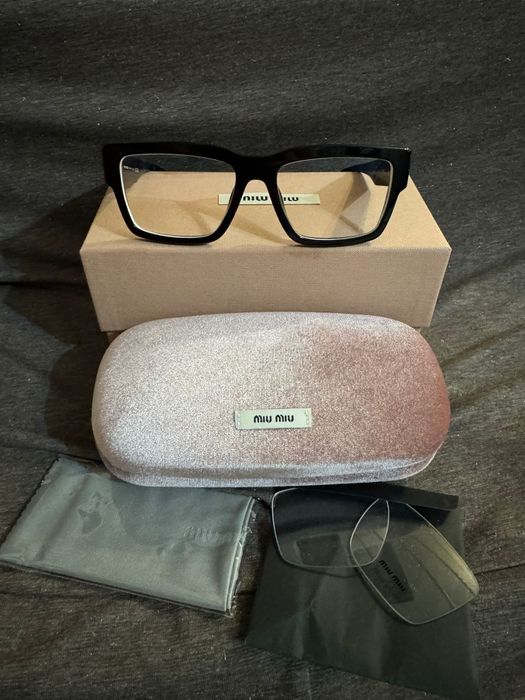 Ochelari MiuMiu        .