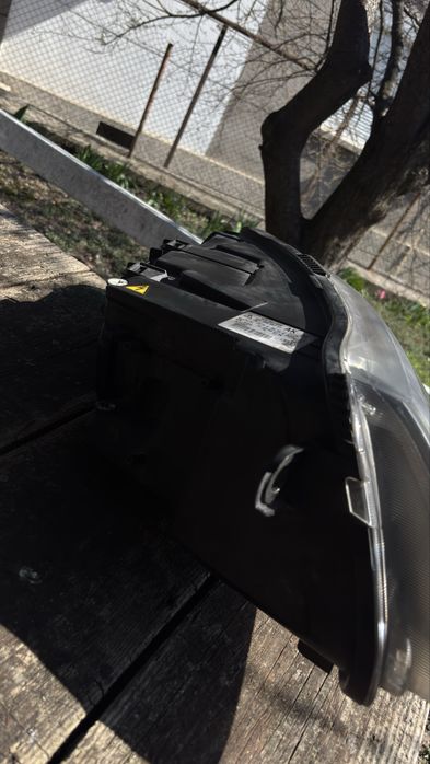 Два предни фара за audi a6 2004/2010
