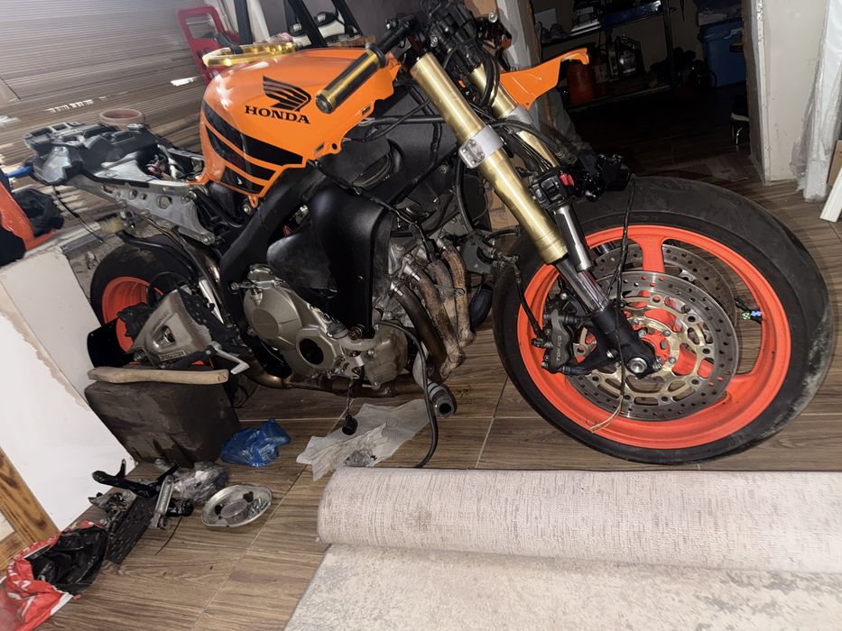 Продам Honda cbr600 rr