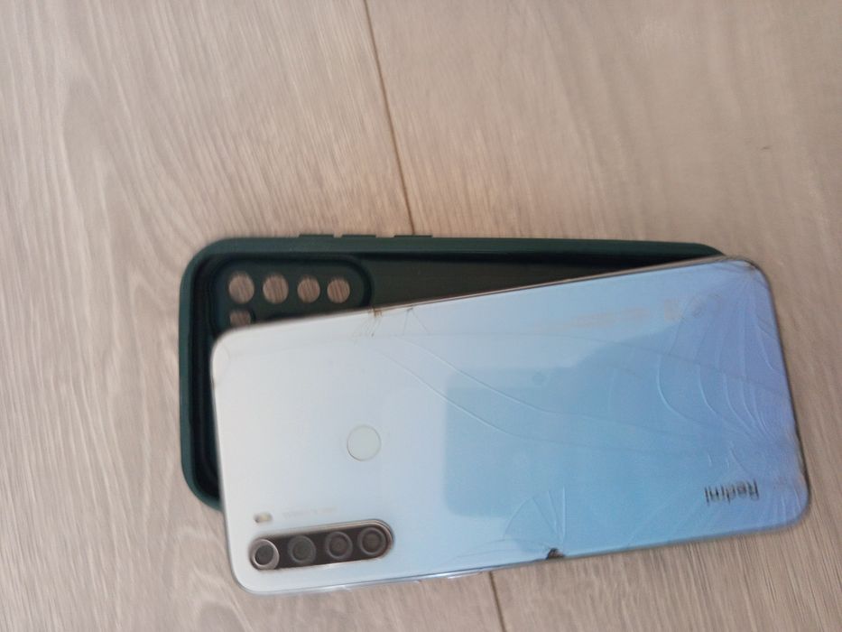 Продам редми нот 8