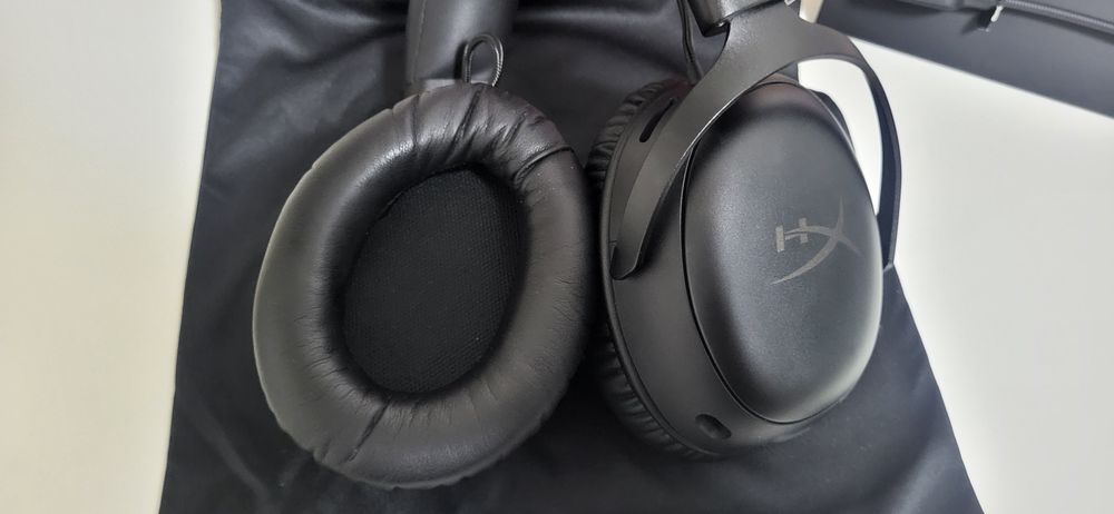 Casti Gaming Wireless HyperX Cloud III, DTS Headphone:X Spatial Audio,