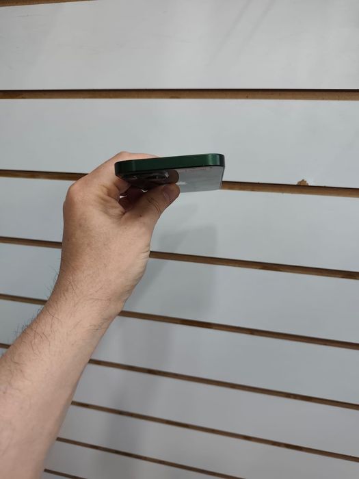 Apple 13 - Б/У смартфон | хорошее состояние |