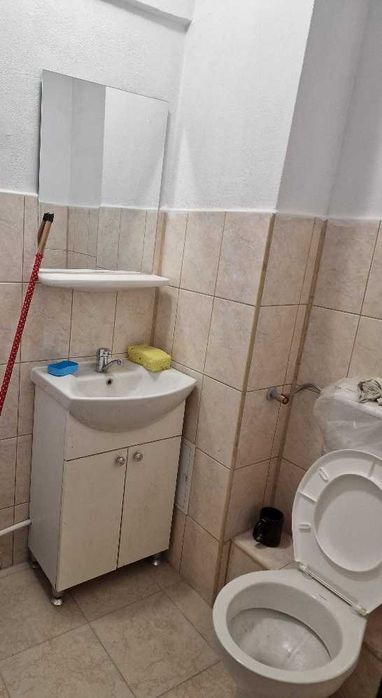 apartament cu 3 camere de inchiriat