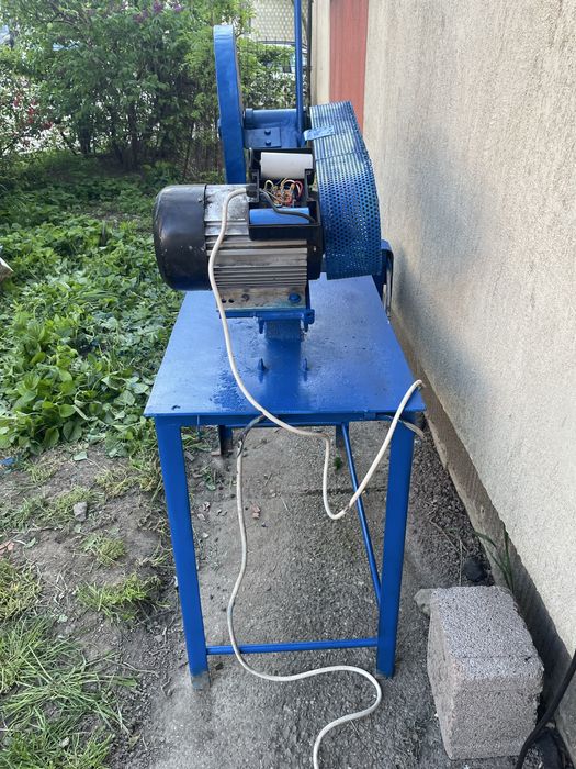 Masină debitare metal (220 V - 5 kW)