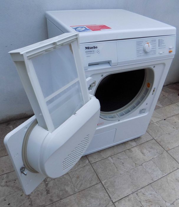 Сушилня Miele T8813C edition 111 7кг.