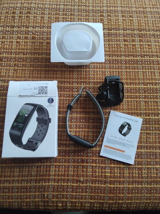 Предлагам смарт гривна