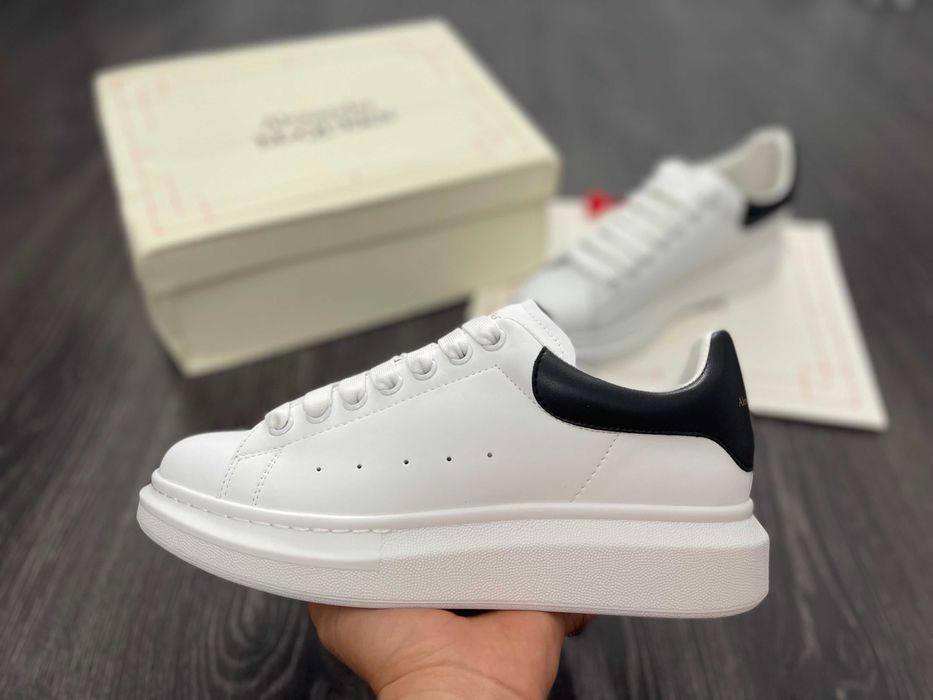Adidasi Alexander Mc Queen l Produs NOU Premium din Piele - Full Box