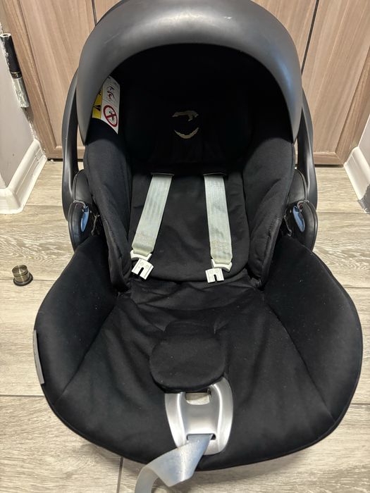 Scaun auto Cybex + bază Isofix + adaptoare cărucior – stare foarte bună