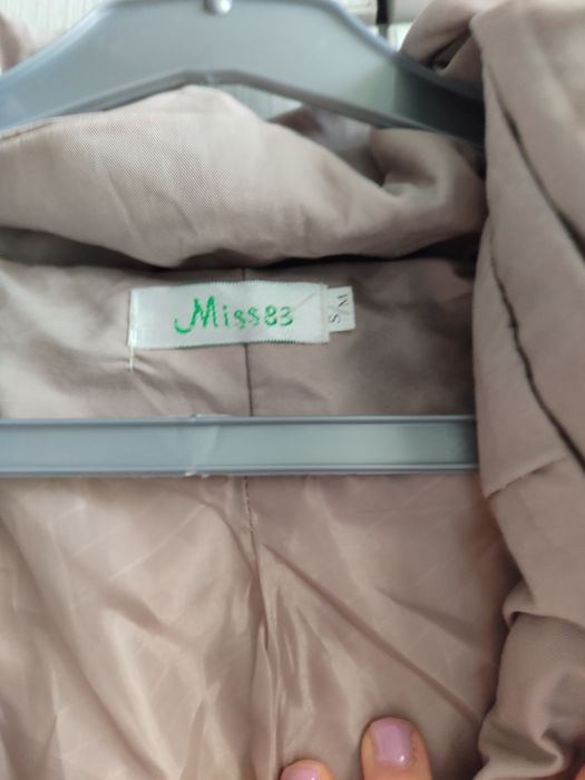 Намалена цена Дамски сака , яке и шлифер