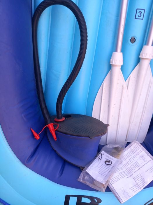 Лодка четириместна