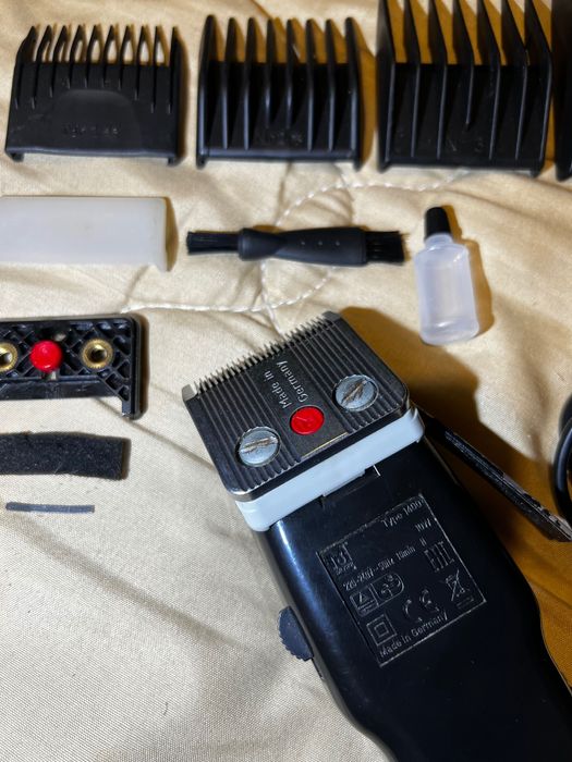 Vând mașină de tuns «Moser Classic 1400» barbershop