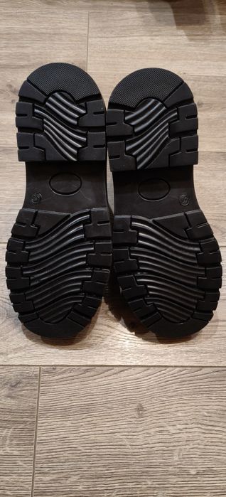 Зимни боти от естествена кожа