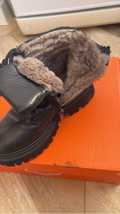 Продам сапоги для девочек