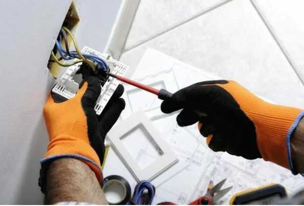 Electrician/ Instalator sanitar/ Instalatii electrice /sanitare (IAȘI)
