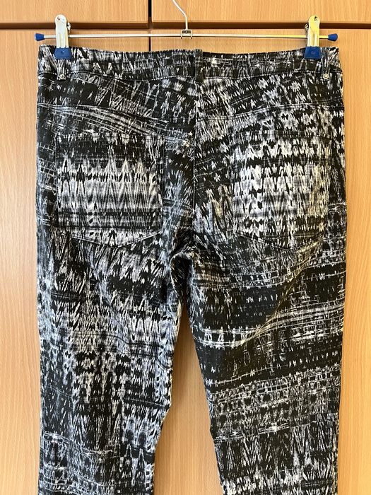 Pantaloni skinny