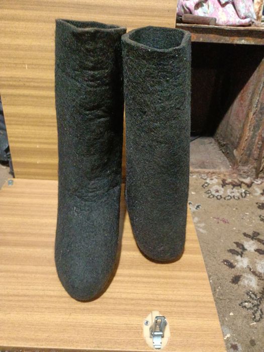 Продам.валенки..