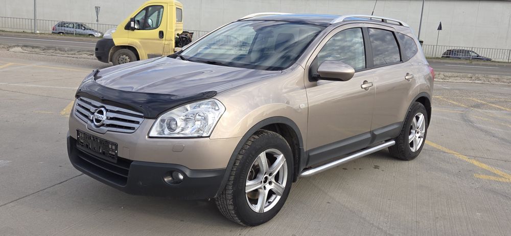 Nissan  Qashqai climatronic 4x4 7 locuri