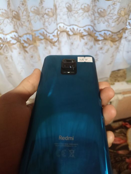 Redmi not 9 s. Ideal