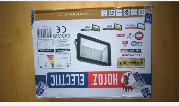 Proiector puternic 300W lumina 2400W