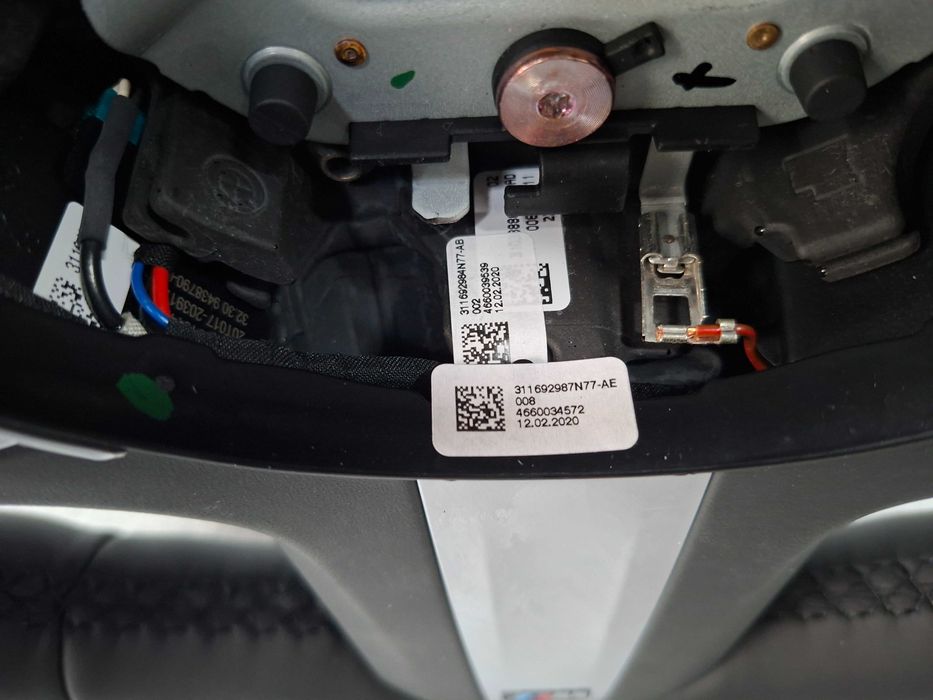 Нов Оригинален M волан за BMW G20 G22 G30 G05 G06 G01 G02 G26 G07 G