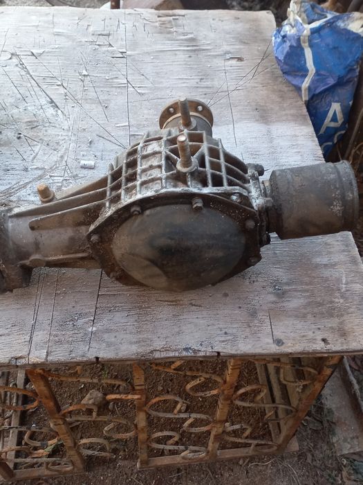 Продам запчасти на ниву