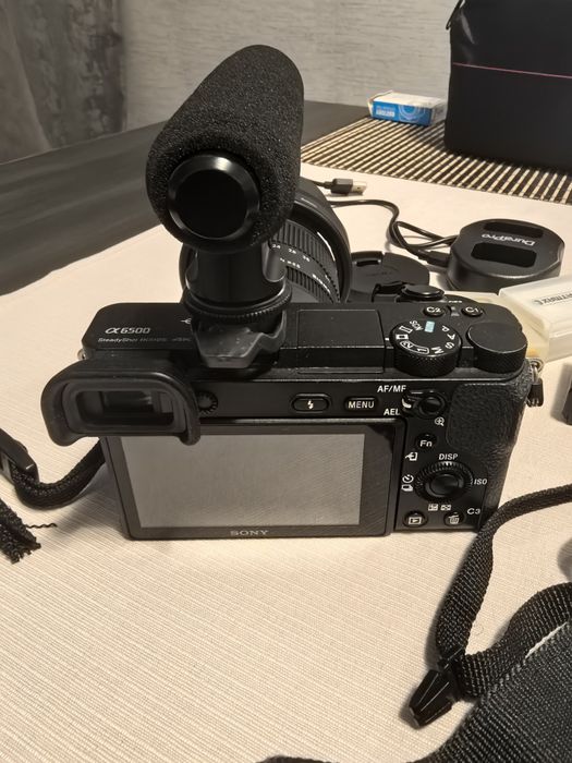 Sony 6500+Sigma 18-50mm f/2.8 DC DN Contemporary+микрофон+б