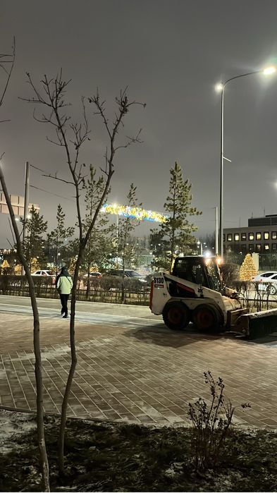 продам мини - погрузчик BOBCAT S130