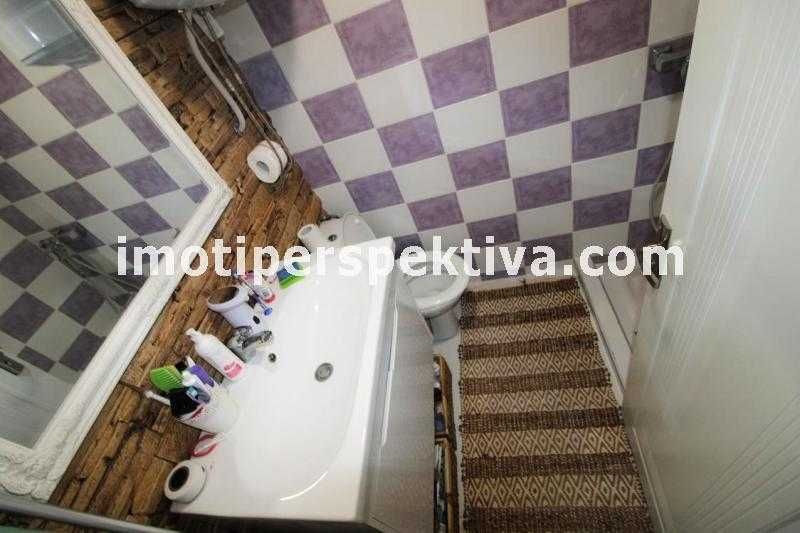 Продава се Тристаен апартамент в Пловдив, Център - 120 кв.м за 765 €/кв.м - Снимка #12