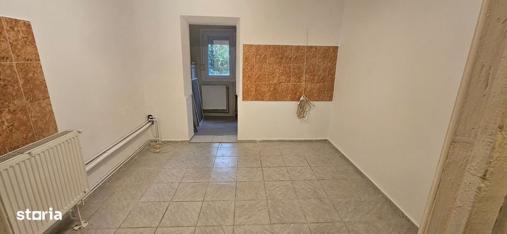 3 camere .. cu boxa .. Calea Aradului .. 115.000 euro