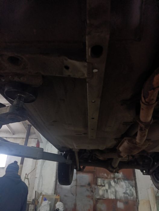 Продам ваз 2106 год 2001