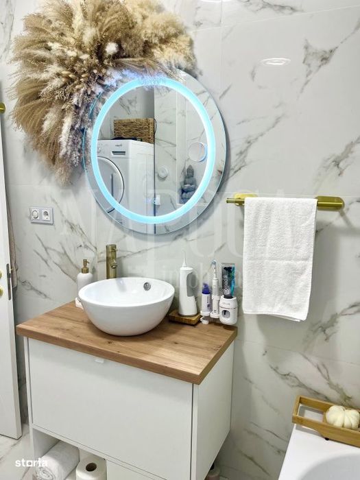 Apartament 2 camere de vanzare in Floresti