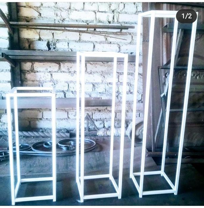 Стойка подставка для цветов