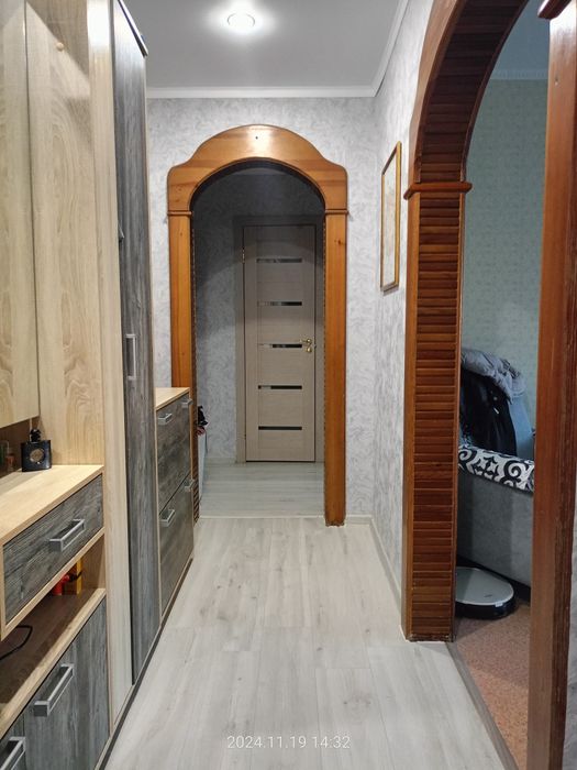 Продам 3- ëх комнатную квартиру