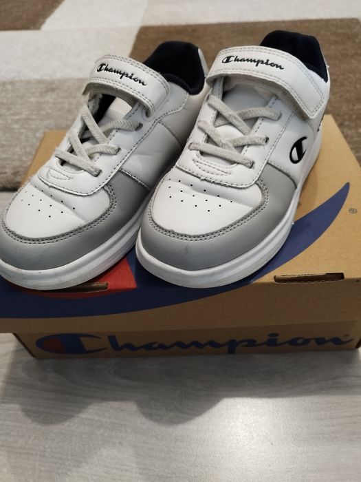 Adidasi Champion copii